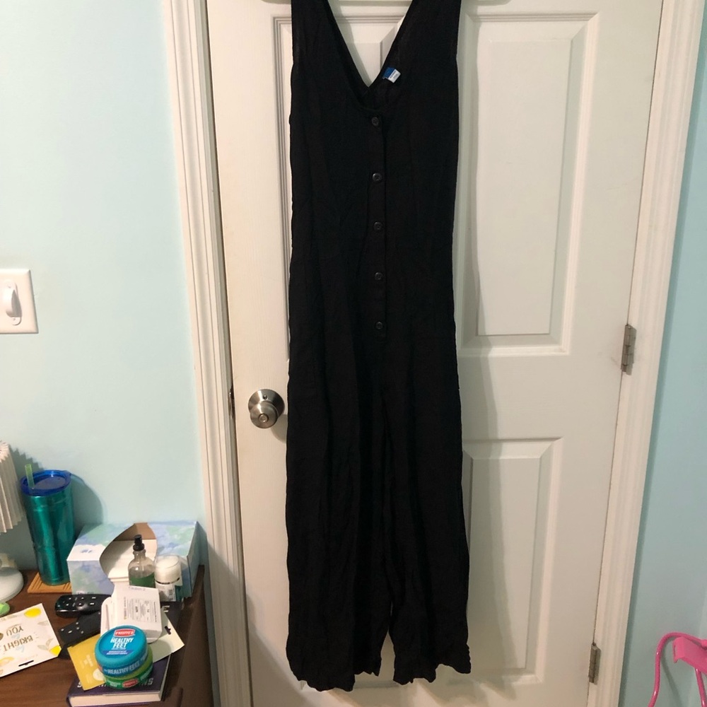 Old Navy Black Sleeveless Jumpsuit